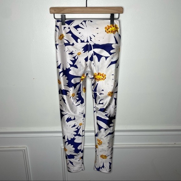 Pineapple Clothing Daisyland Lucy Floral Printed Legging - Picture 7 of 9